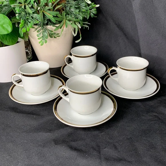 Set of 4 VTG Southington by Baum Jasmine espresso / demitasse cups w/  saucers